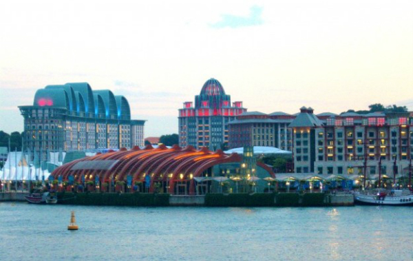 Resorts World Sentosa, Genting Singapore