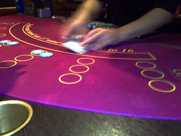 casinotable_Triin_9