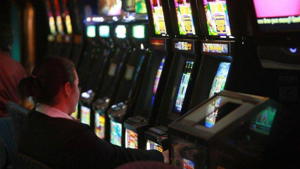 Victorian gambling crackdown limits spending, spin speeds