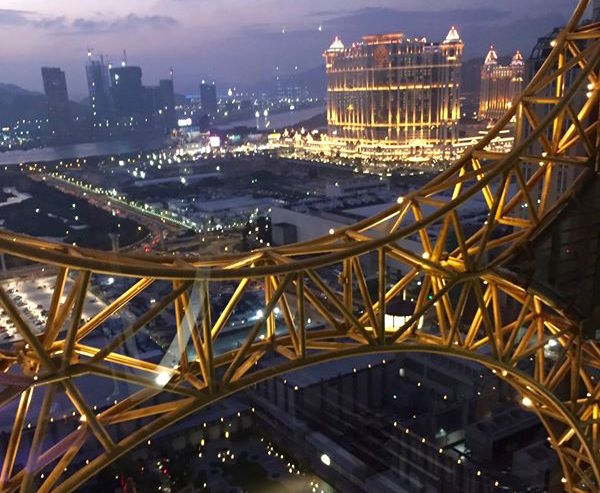 macau-studiocity-wheel_0