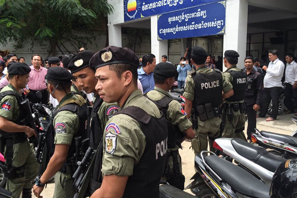 police-5ce3a4194256a