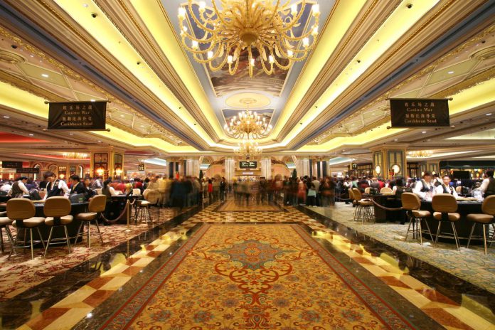 131129161230-venetian-gambling-floor