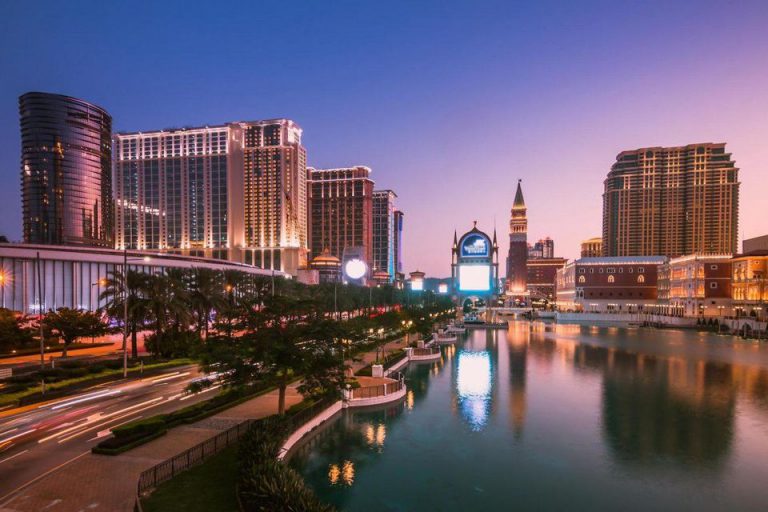 Macau GGR estimated at $1.83B through the first 20 days of October
