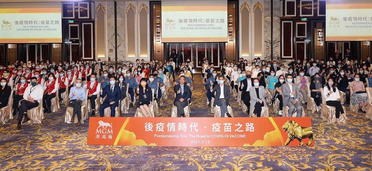 MGM China organizes seminar on COVID-19 vaccine for team members