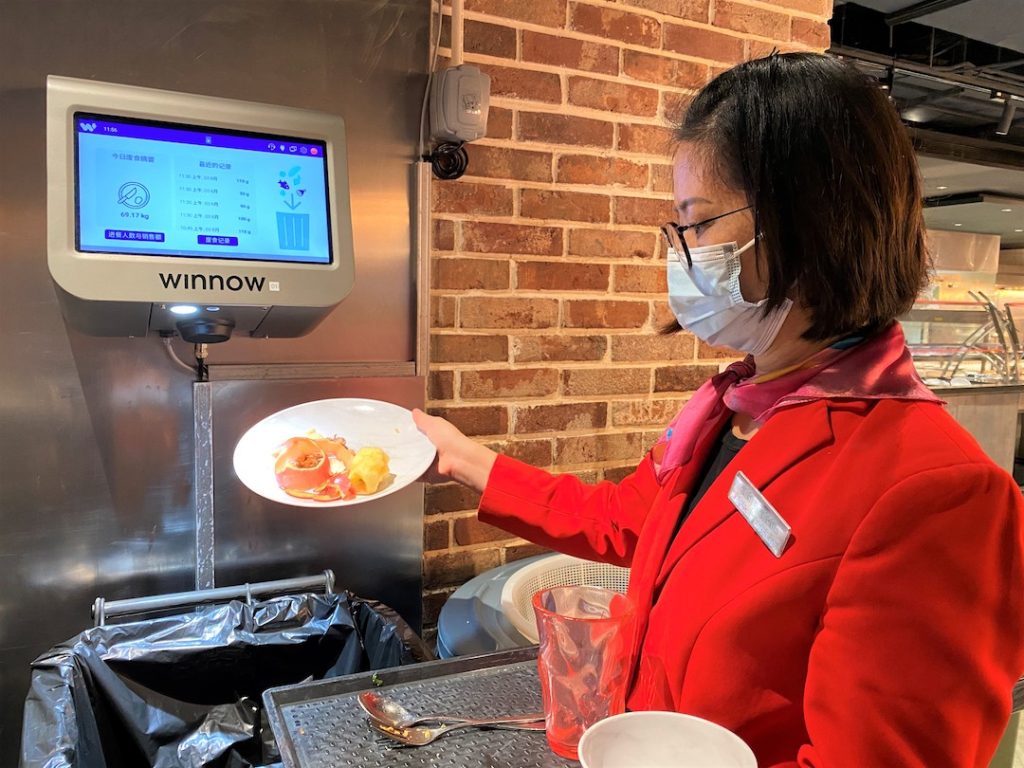 Melco Resorts, plate-waste cut