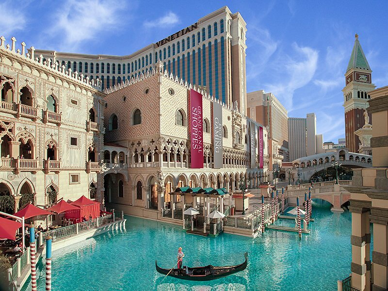 Las Vegas Sands Leaving The Strip With Sale of Venetian Hotel