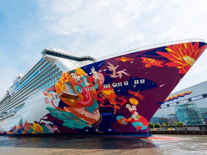 World Dream Cruise Ship