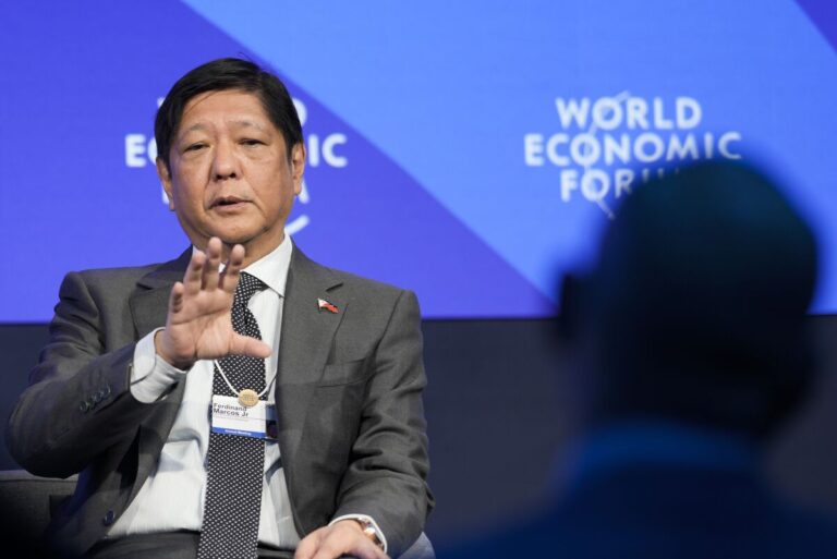 Philippines President urged to revoke licenses of Chinese-focused POGOs