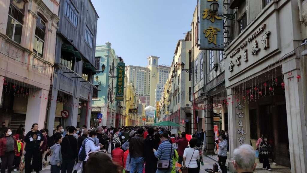 Macau-Chinese New Year-2023_Almeida Ribeiro Avenue