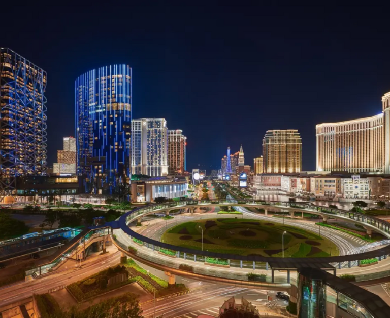 Macau, cotai-strip, Gaming revenue, Macau GGR, gaming operators