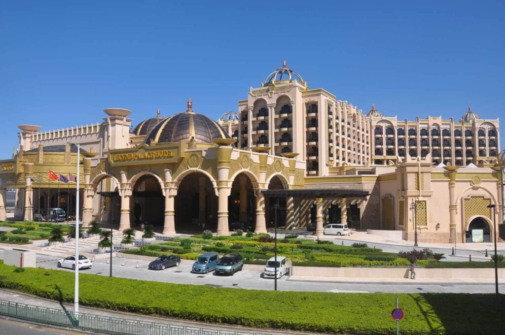 Macau Legend, satellite casinos