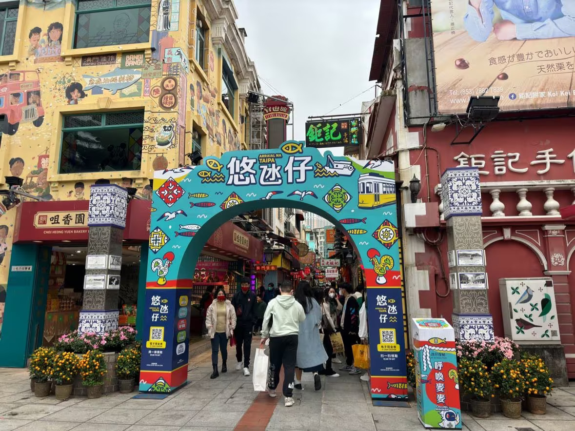 Daily Asia Gaming eBrief: Macau sees drop in per-visitor GGR spend macau, tourism, tourist
