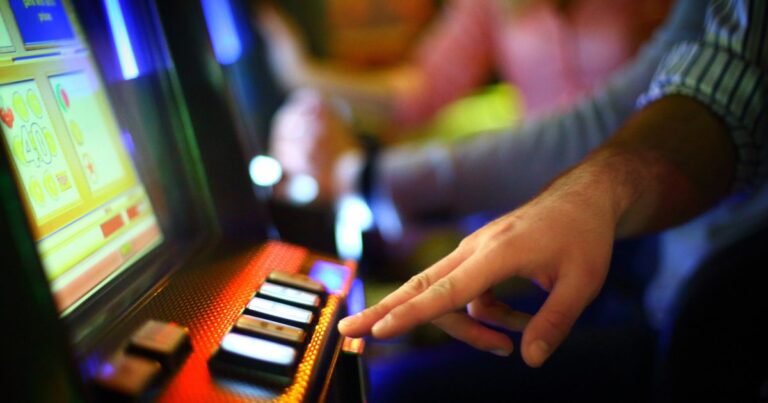 EGMs at Australia’s pubs and clubs deemed low risk for money laundering: expert