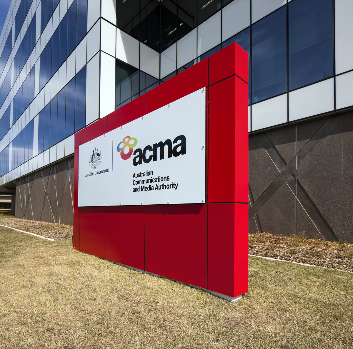ACMA has pulled 218 illegal gambling services out of the Australian