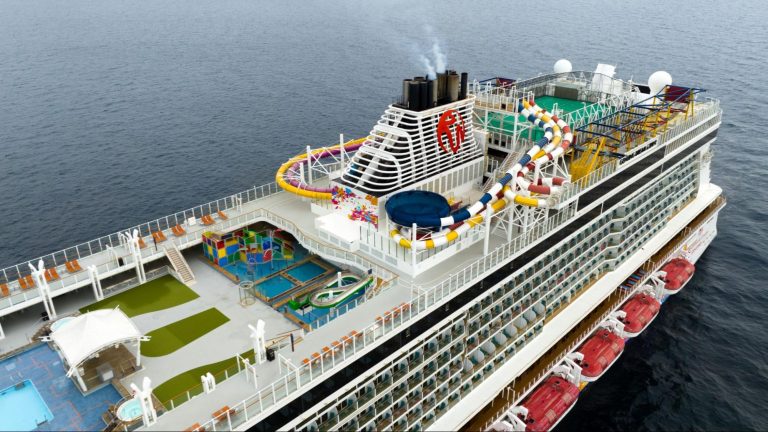 Singaporean man makes bomb threats over casino losses on Resorts World cruise