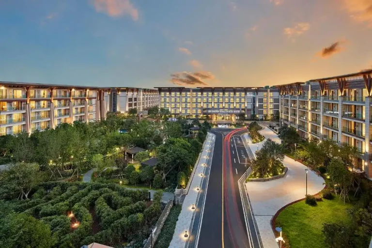 Shin Hwa World reduces loss by 32%, gaming revenue improves