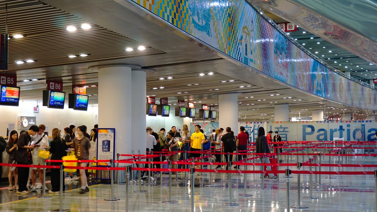 Macau airport passenger volume up 80% during Easter 