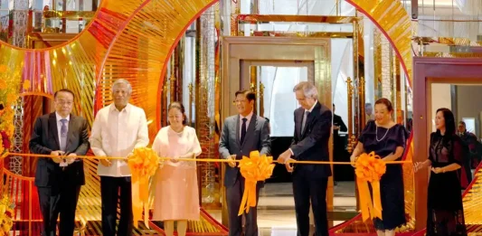 Bloomberry’s Solaire Resort North officially opens