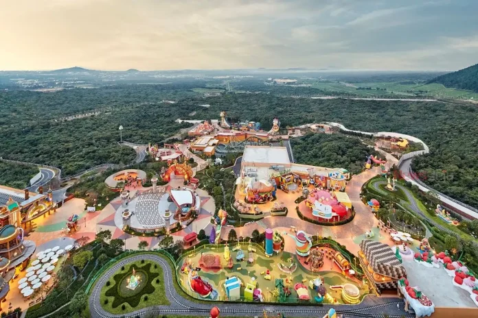 Jeju Shinhwa World, South Korea Shin Hwa World
