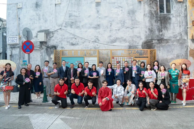Wynn presents Responsible Gaming photo exhibition and interactive Street Theatre
