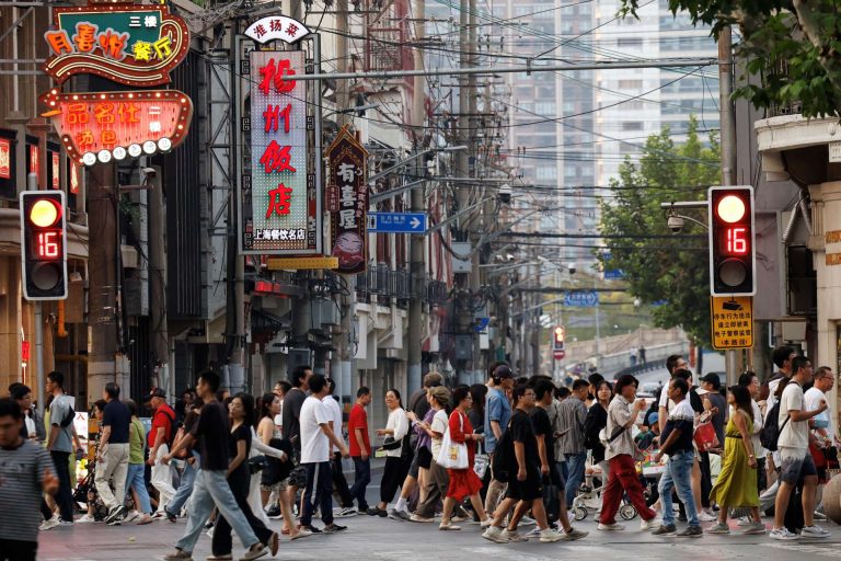 China’s economy grows 5.4% in 1Q25, beating expectations