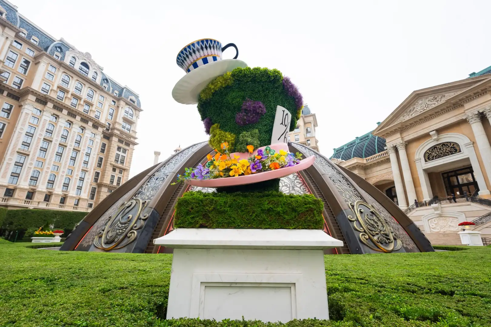 SJM unveils 'The Adventures of ALICE' residency show at Grand Lisboa Palace SJM Resorts unveils 'The Adventures of ALICE' residency show at Grand Lisboa Palace