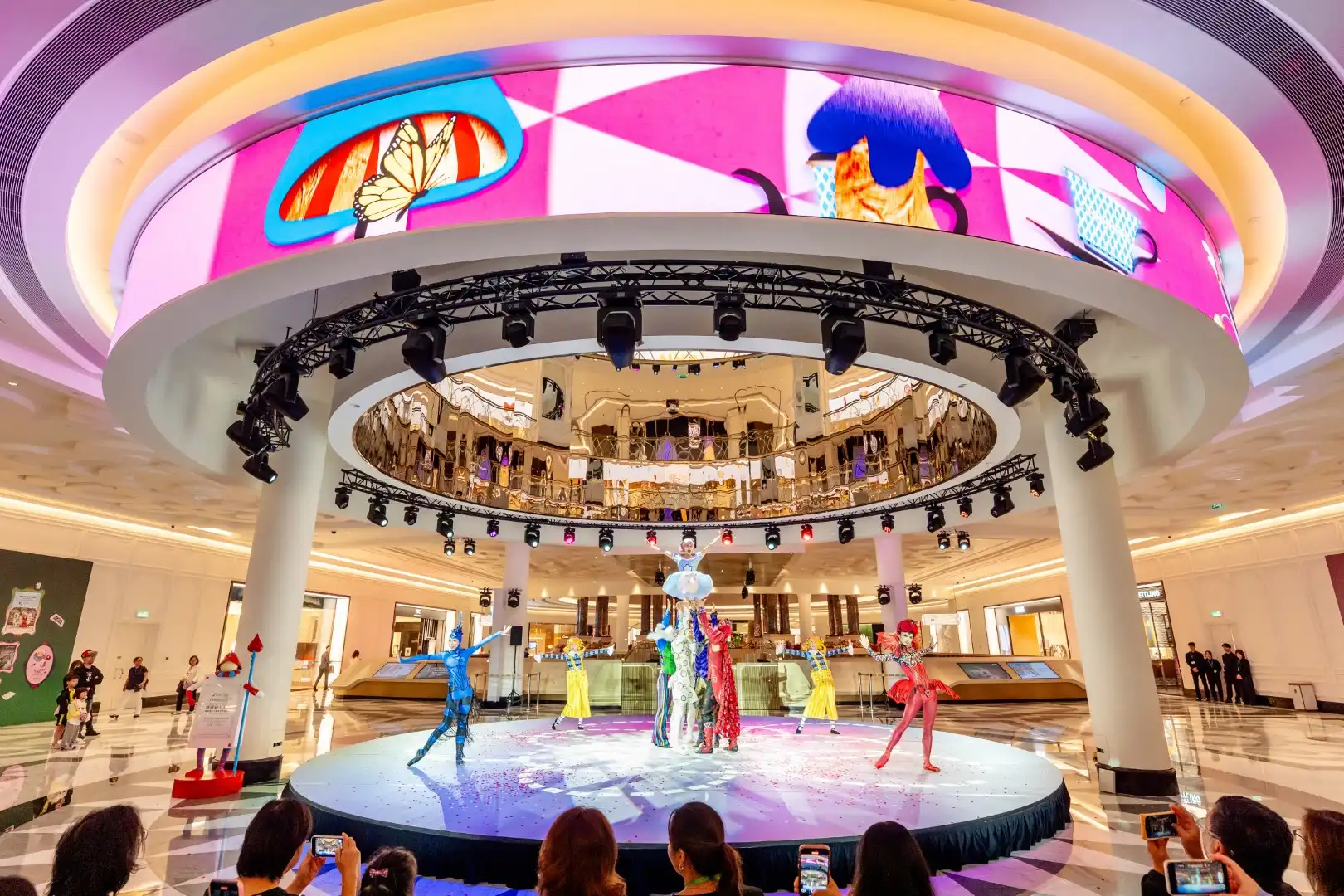SJM unveils 'The Adventures of ALICE' residency show at Grand Lisboa Palace SJM Resorts unveils 'The Adventures of ALICE' residency show at Grand Lisboa Palace