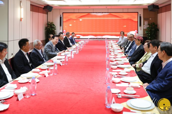 Xia Baolong, Director of Hong Kong & Macau Affairs Office visits with Macau CE Sam Hou Fai