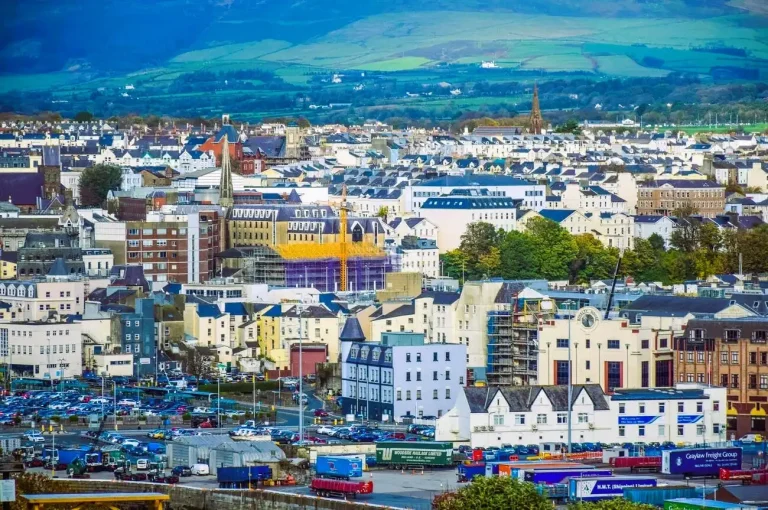 Isle of Man rejects visa for gaming executive over links to alleged criminal group