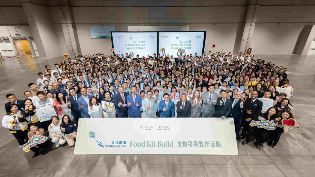 Sands China assembles 3,000 kits for annual Sands Cares Global Food Kit Build