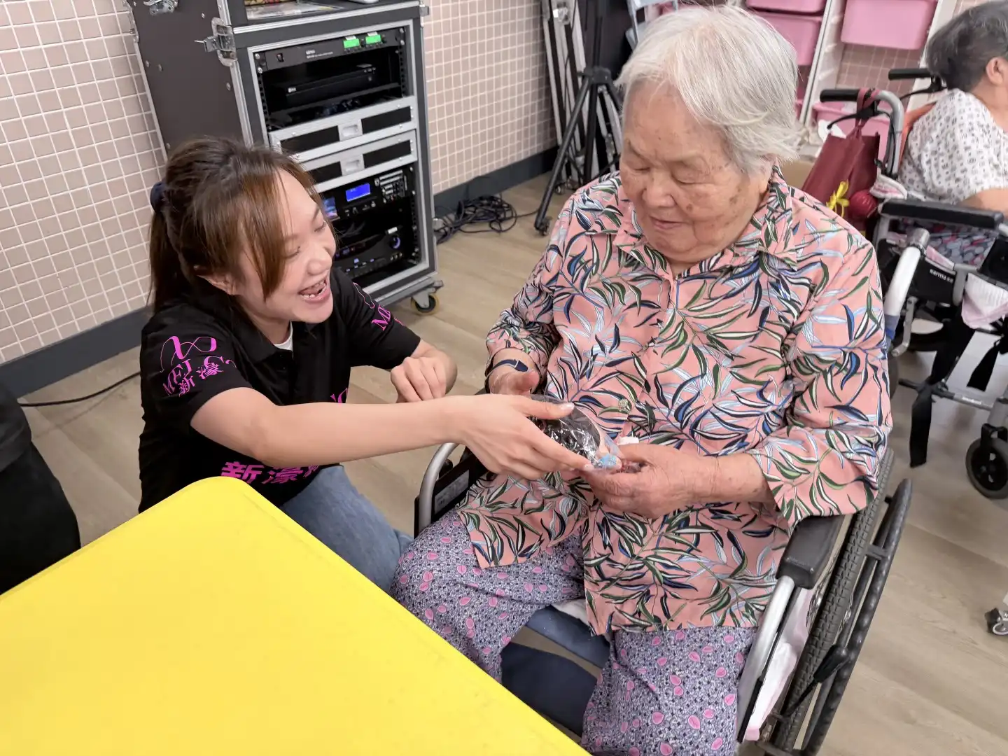 Melco Resorts celebrates Mid-Autumn season by giving back to the community