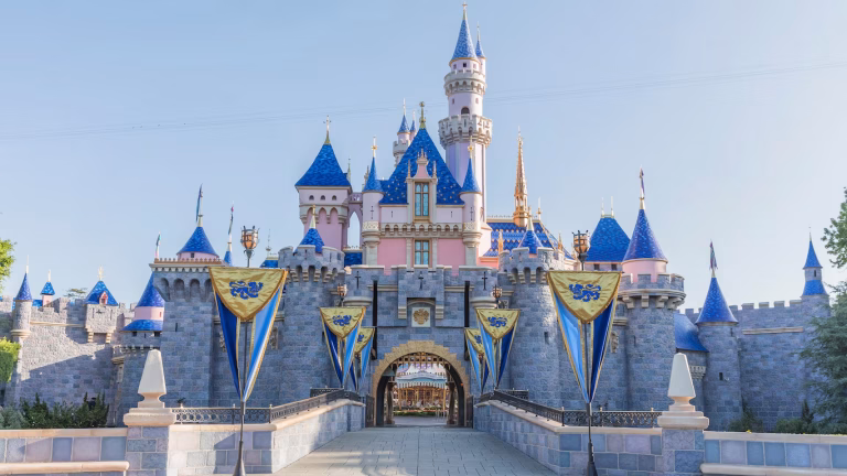 Thailand studies “Disneyland Thailand” mega-project in EEC without casino