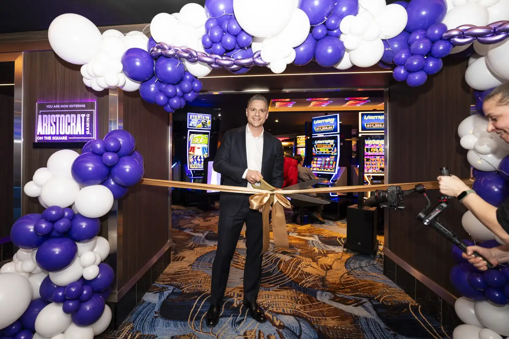 Aristocrat Gaming and Metropolitan Gaming Unveil Aristocrat on the Square at Empire Casino