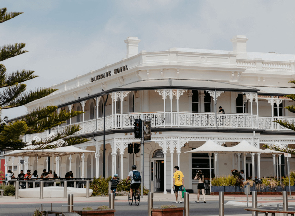 endeavour group australia