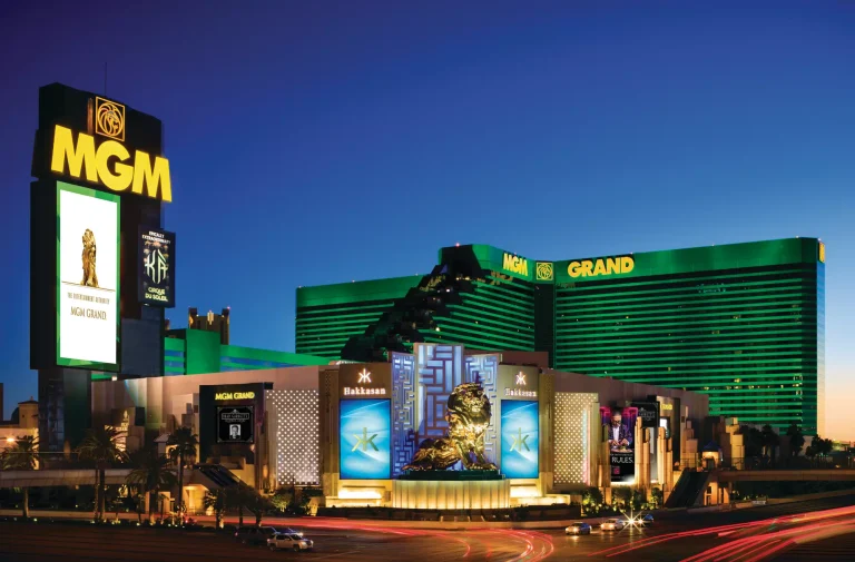 People Inc. submits $18B bid to take MGM Resorts private