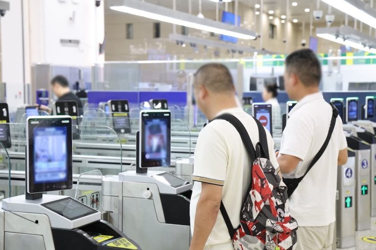 Macau rolls out document-free clearance at 2 more border ports