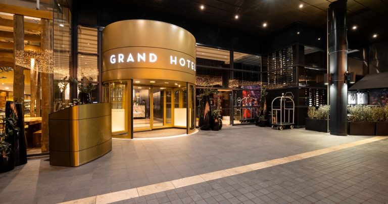 SkyCity signs preliminary agreement to sell Auckland’s Grand Hotel