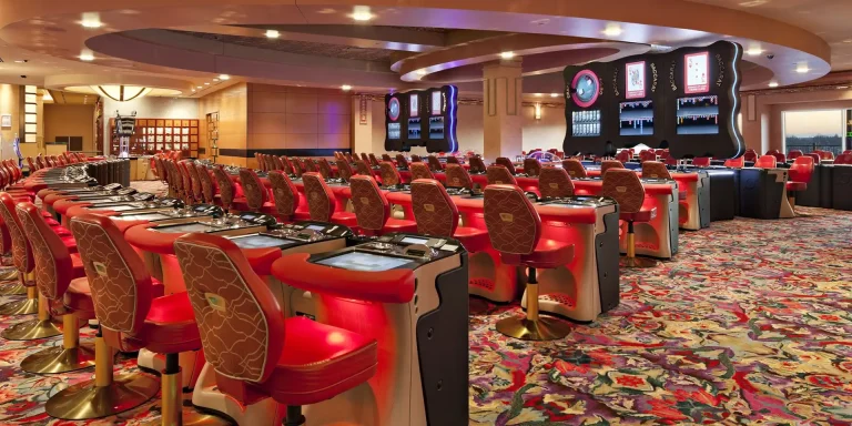 Resorts World New-York City, Genting Berhad, Genting Malaysia