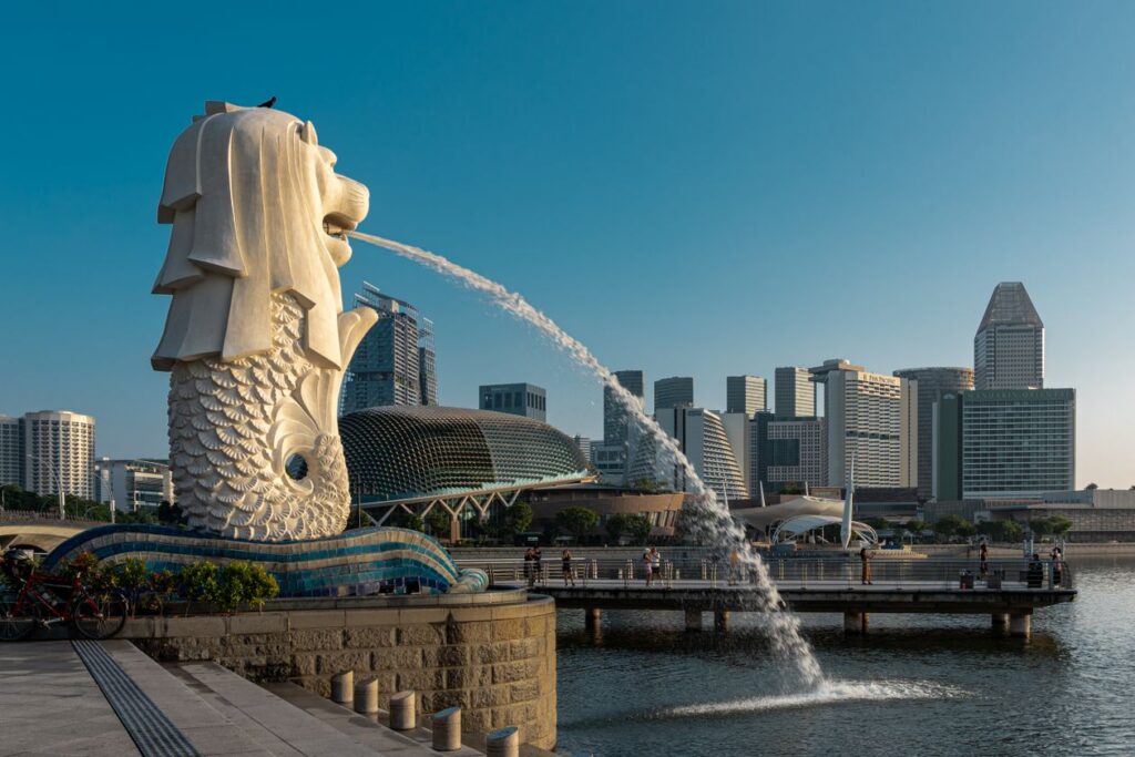 The Merlion statue with the Singapore skyline behind it