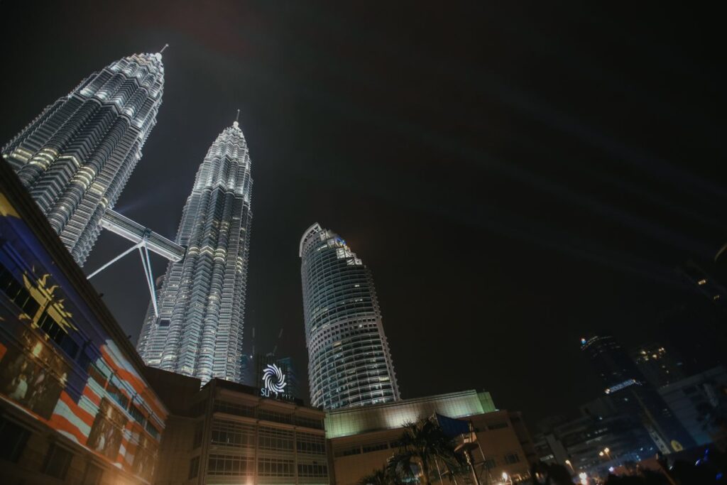 Best Online Casinos Malaysia: Top Real Money Sites and 4D Brands The Petronas Twin Towers lit up at night in Kuala Lumpur, Malaysia
